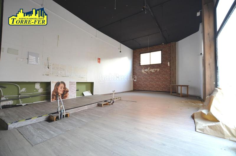 Foto e2418909-050b-46b6-83aa-903c23baa2d1. Location local commercial dans calle restoy 9 dans Plaza de Toros - Santa Rita Almería