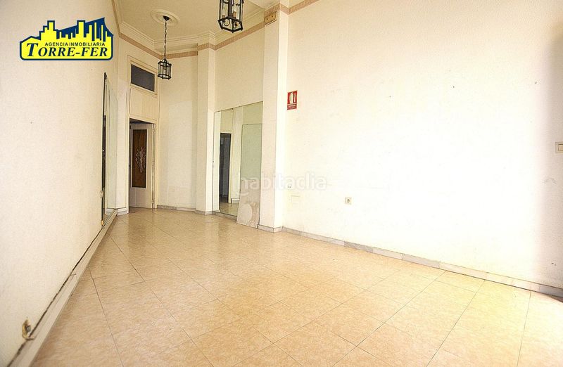 Foto e9da50a0-bceb-41dd-9d28-2fedb9600e72. Lloguer local comercial a calle terriza 6 a Plaza de Toros - Santa Rita Almería