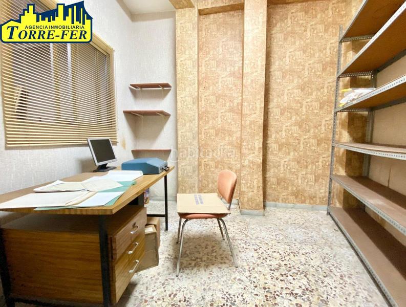 Foto c20a0dee-67ce-4156-b616-7ae936d64d75. Alquiler local comercial en calle real 11 local comercial en calle real en Almería