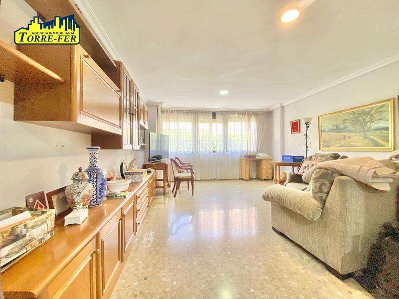 Foto 457c840c-804c-4058-9539-70ccaa1af5b6. Flat in calle san anton 5 in Centro Almería