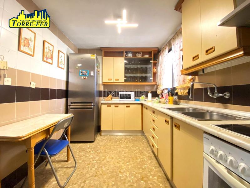 Foto 4b880af6-ebf8-4bea-a408-bc2e1045b25f. Flat in calle san anton 5 in Centro Almería