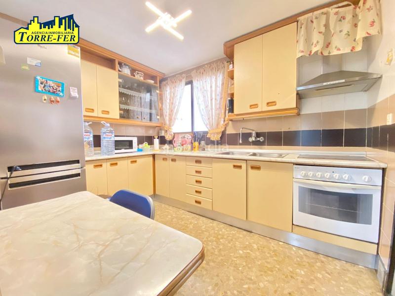 Foto 4e464ecb-a5f1-46e3-9f15-166c9950db14. Flat in calle san anton 5 in Centro Almería