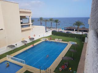 Pis  Calle del cedro. Piso en el paseo maritimo de aguadulce, con vistas directas al m