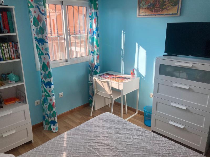 Foto e3a383ae-2d98-4a59-bdb2-8f21135eecbb. Casa adossada a Aguadulce Sur Roquetas de Mar