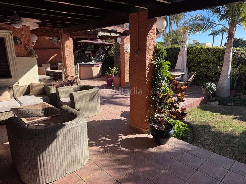 Foto f9a9559c-4e5f-486f-b5e8-795485642788. Maison avec piscine dans Aguadulce Sur Roquetas de Mar