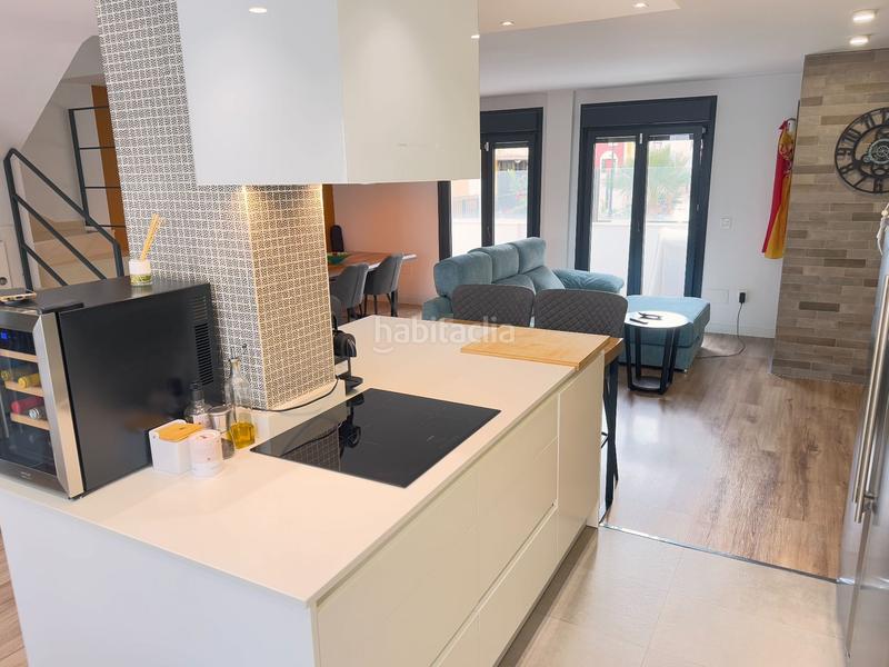 Foto 0045f362-29ae-4ad0-bdf5-590ccd0ad0d3. Maison jumelée dans Roquetas pueblo Roquetas de Mar