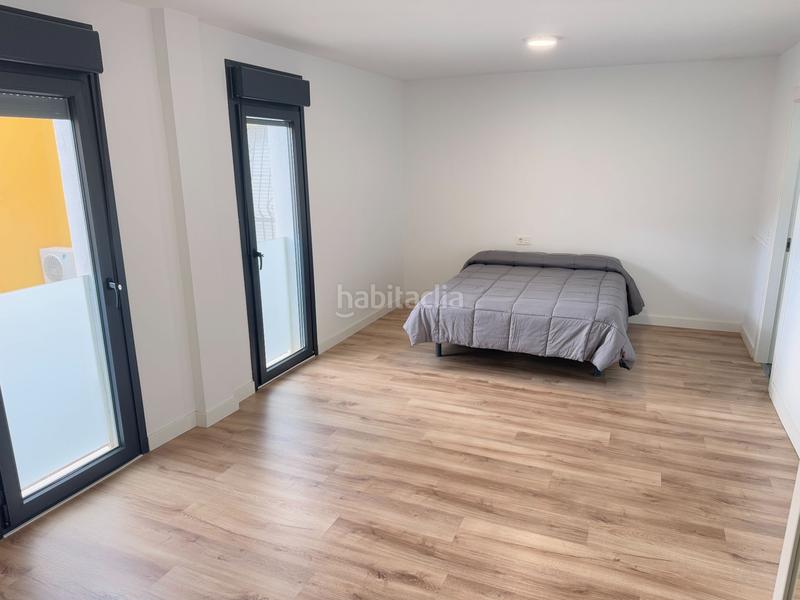 Foto ac98009e-a4c1-43ff-8093-32c761c70064. Maison jumelée dans Roquetas pueblo Roquetas de Mar