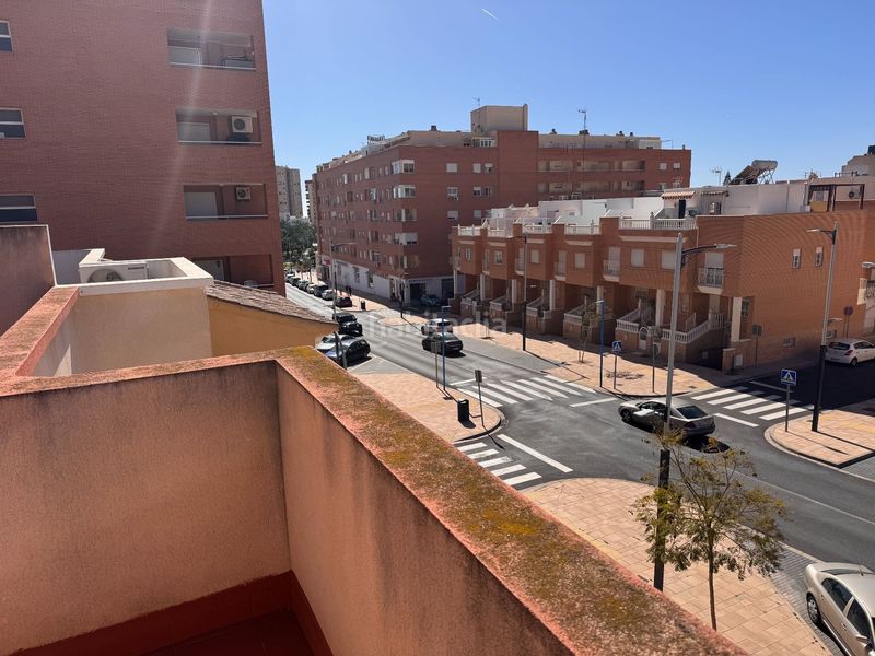Foto 613c82cc-8a5a-43e6-9415-7a49f00f557d. Maison jumelée avec parking dans Aguadulce Norte Roquetas de Mar