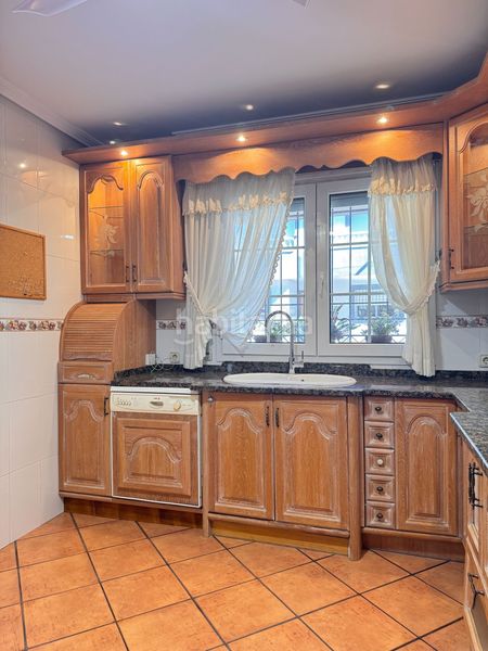 Foto a664cdb4-4919-440b-b0b7-3e9ed6208542. Maison jumelée avec parking dans Aguadulce Norte Roquetas de Mar