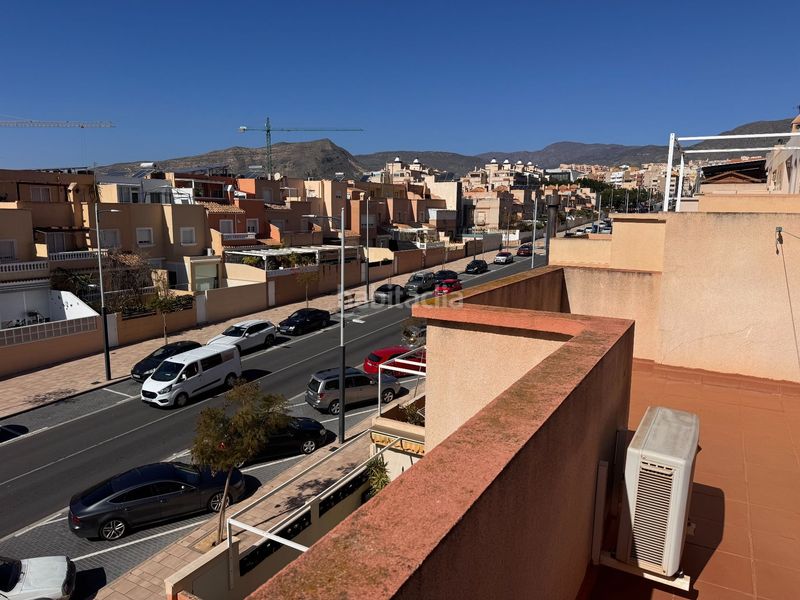 Foto e85e87c6-6d3e-444f-802d-9127aefe3004. Maison jumelée avec parking dans Aguadulce Norte Roquetas de Mar