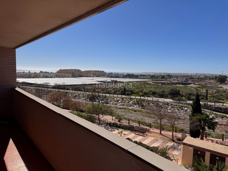 Foto 3b4631b5-5dcf-46fc-92de-0f8d8664ae04. Pis amb piscina a Aguadulce Sur Roquetas de Mar