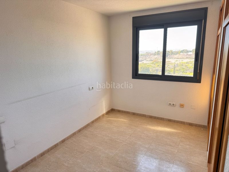 Foto d33f2d13-0754-4efc-9267-3a3af3bee3fc. Pis amb piscina a Aguadulce Sur Roquetas de Mar