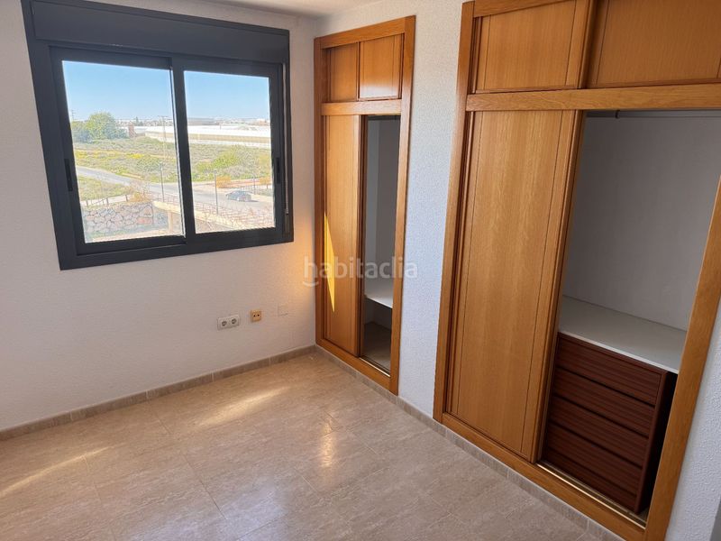 Foto fbbbb5b8-a1d6-43d4-8e7f-1e8eda649596. Pis amb piscina a Aguadulce Sur Roquetas de Mar