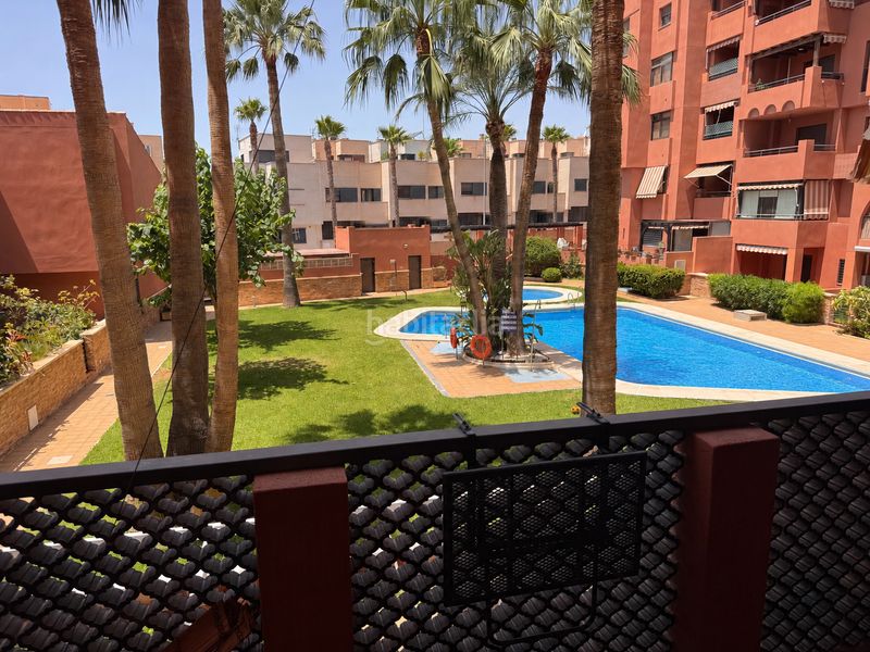 Foto 98ae440e-cfdc-4d9c-8b7c-af46433b1a65. Apartament amb piscina a Aguadulce Sur Roquetas de Mar