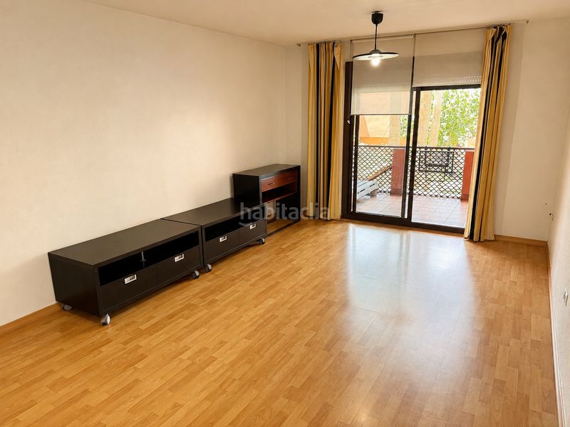 Foto aa982351-915b-49f8-a12e-7a11e2c7077f. Apartament amb piscina a Aguadulce Sur Roquetas de Mar