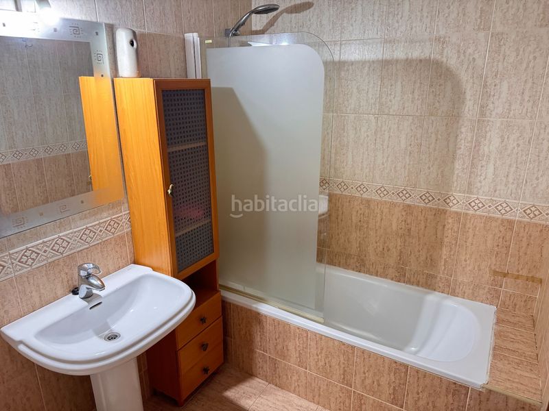 Foto b8eb8592-d354-49d8-8d0e-e6fb64b49d9b. Apartament amb piscina a Aguadulce Sur Roquetas de Mar