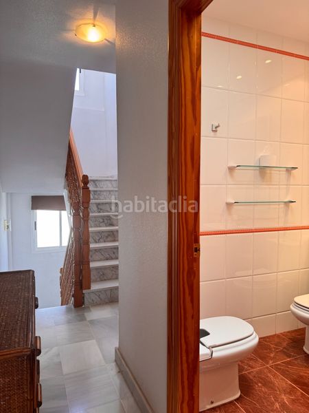 Foto 1d678add-8059-490c-927d-99b89552d7f5. Casa adossada amb aparcament piscina a Aguadulce Sur Roquetas de Mar