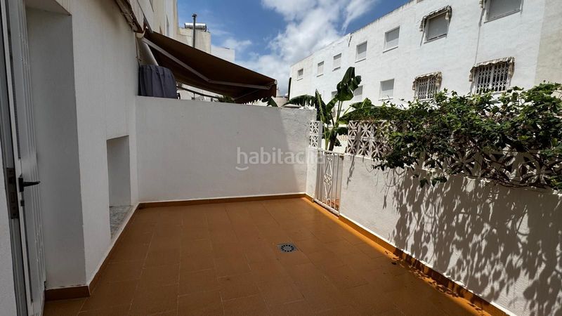 Foto 3c218271-bb7c-480f-9283-e60f16ac7987. Casa adossada amb aparcament piscina a Aguadulce Sur Roquetas de Mar