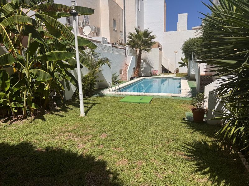 Foto 451b742d-0526-4047-a4ed-89ed0c1ba223. Casa adossada amb aparcament piscina a Aguadulce Sur Roquetas de Mar