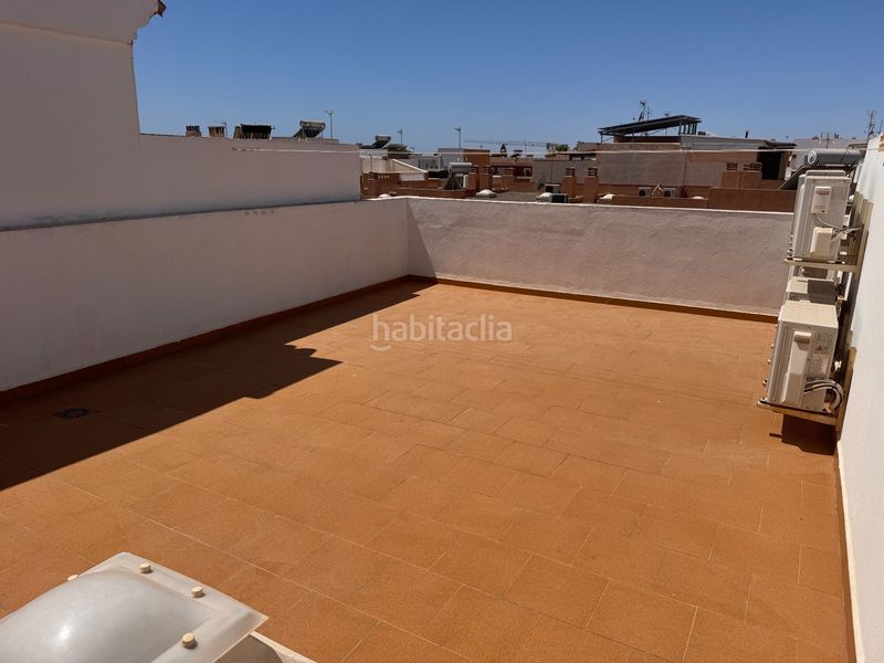 Foto 77b29e00-26e6-4152-945e-742e4c2a1a6f. Casa adossada amb aparcament piscina a Aguadulce Sur Roquetas de Mar