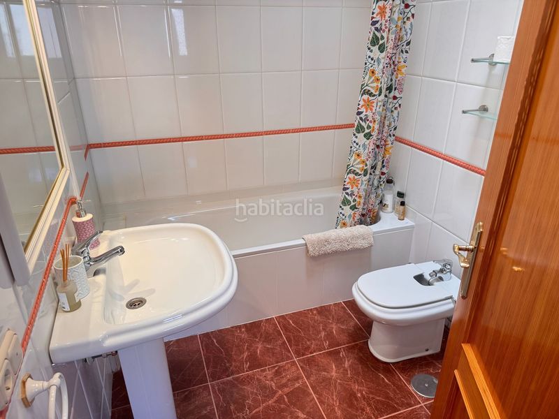 Foto a9d27d55-0bd0-48e5-b734-b80178c4b5f2. Casa adossada amb aparcament piscina a Aguadulce Sur Roquetas de Mar