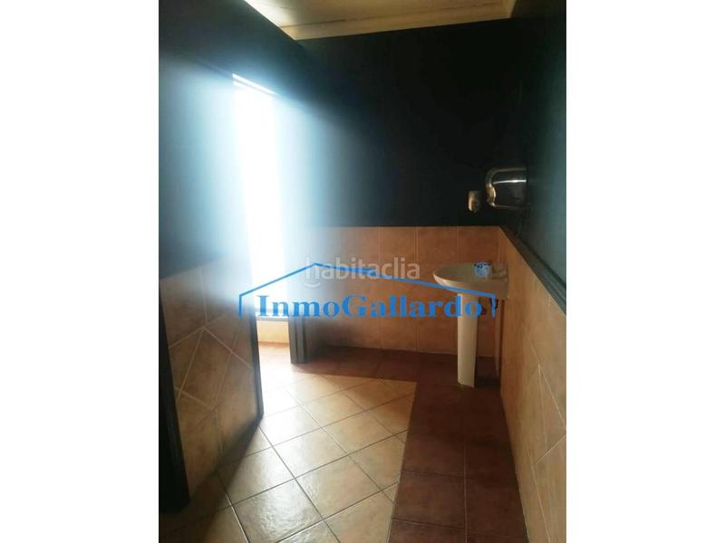 Foto adeeafc7-49d4-4923-bff3-b01055c7e095. Alquiler local comercial  en el paseo marítimo en Torre del Mar