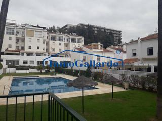 Maison à Pinares de San Antón. Fantástico chalet  en urbanización cerca de la playa