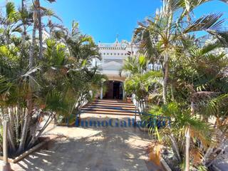 Casa a Viña Málaga. Casa de lujo muy bien ubicada, estupendas vista al mar