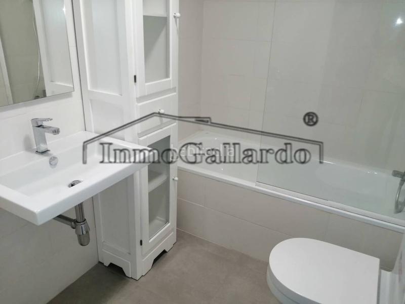 Foto 5bb7a5ca-d3c3-415d-bd3b-245f90dbfe79. Ático atico en venta costa en Laguna Beach Torrox