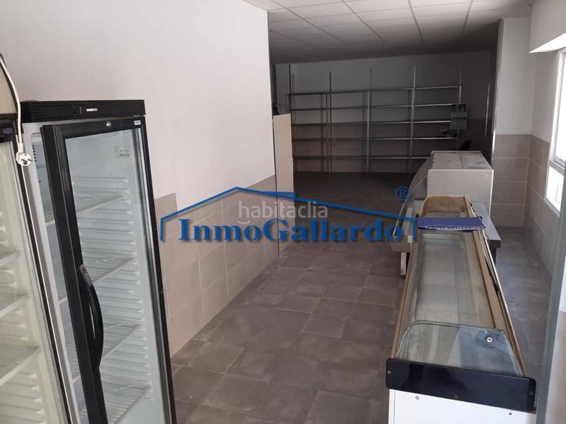 Foto 5b0458d3-b018-4eec-a0c7-9193501995ad. Alquiler local comercial local ideal! en Hispanidad - Vivar Téllez Vélez - Málaga