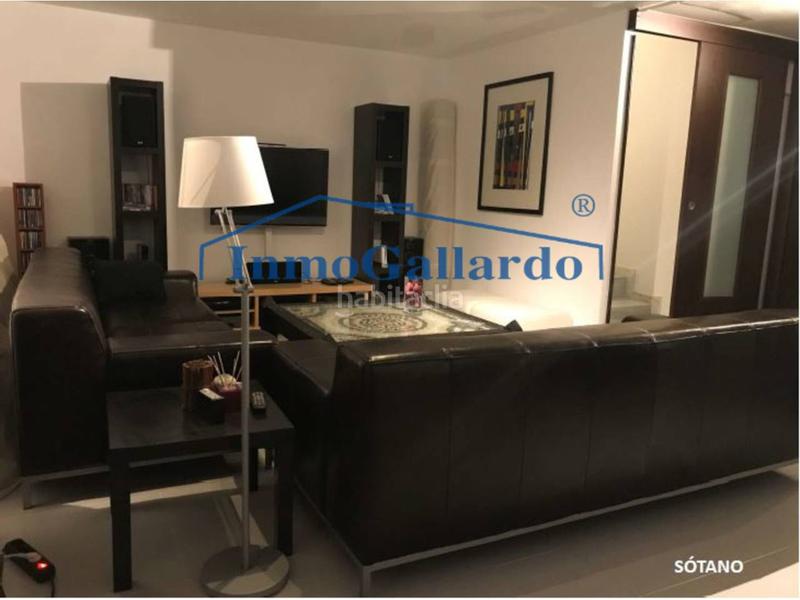 Foto 1549d993-58e2-42d5-8775-93fdf3a45d42. Casa adossada amb calefacció aparcament a Lo Cea Rincón de la Victoria