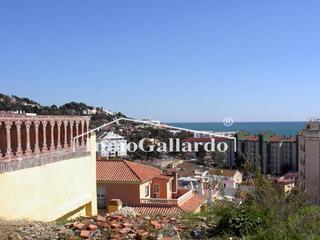 Terreno residencial en Miraflores del Palo. Solar en venta en el palo