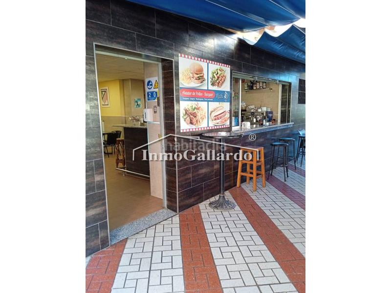 Foto 0cfc2226-cd97-4135-a8e1-3f57e3d81b7d. Local comercial bonito local equipado en venta. en Torrox