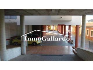 Édifice  Fuente cabil. Plazas de parking en obra inacabada