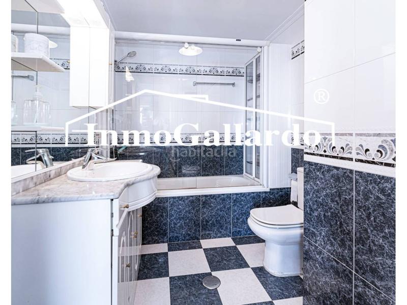 Foto b9a75c84-6d52-47fa-ae2f-c2539022c28d. Piso  en venta en El Palo con plaza de garaje y trastero incluido en el precio en Málaga