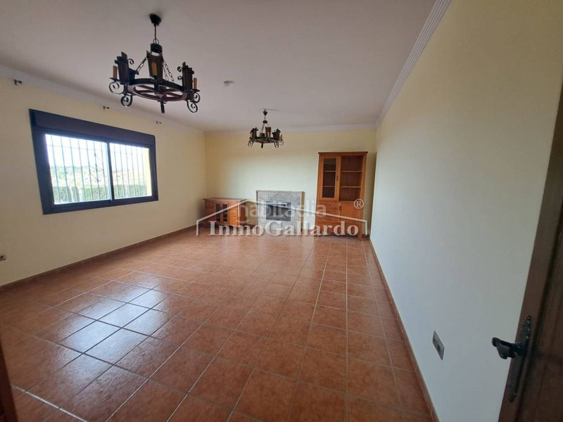 Foto b2f5170c-060e-47dc-919f-eac22d615fce. Residential plot in Benajarafe