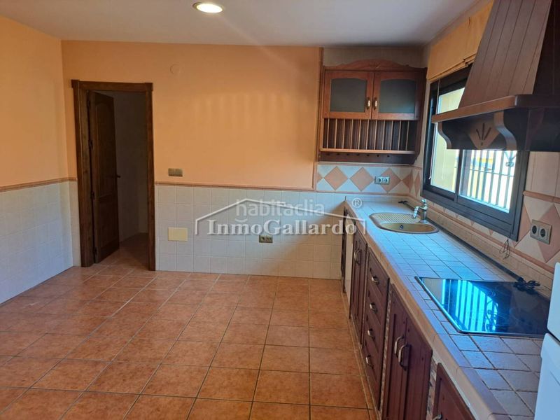 Foto fcb4d88f-a404-4f5f-86a5-002bb670d9d9. Residential plot in Benajarafe