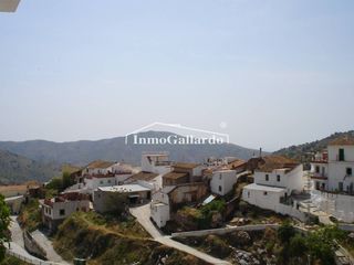 Casa in Olías. Venta de casa  en málaga capitalolías