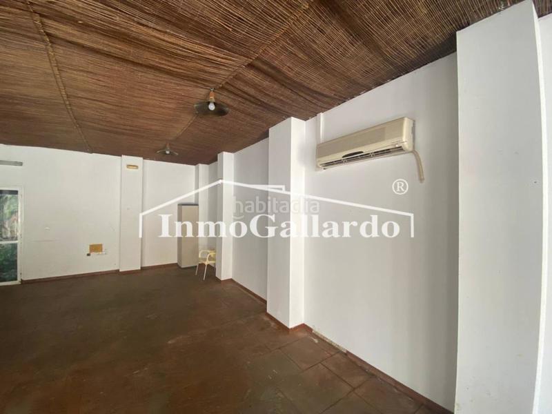 Foto 0536a7f1-228f-4ecf-8f6e-9d6570ce56db. Rent business premise in Playa del Rincón Rincón de la Victoria