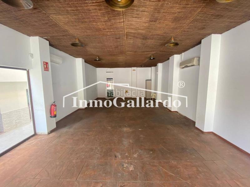Foto ca13d4bf-b21e-4896-9b5d-44a6805f44a9. Rent business premise in Playa del Rincón Rincón de la Victoria