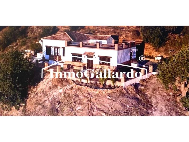 Foto 5437bd65-b422-4272-8de5-5bc8f5a9ce55. Masía venta chalet con finca rústica. en El Candado Málaga