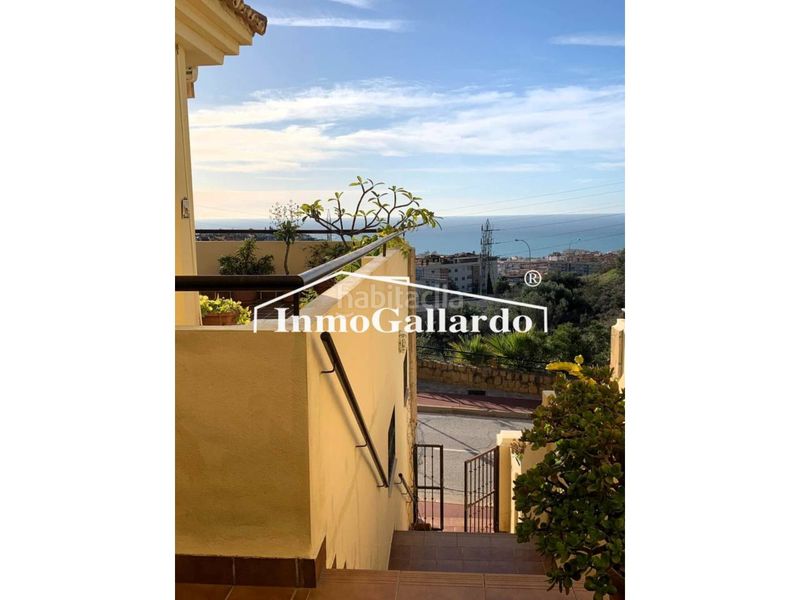 Foto 0d18a0fa-94e4-4cbe-94da-beaa56bbc354. Casa aparellada amb calefacció aparcament a Pinares de San Antón Málaga