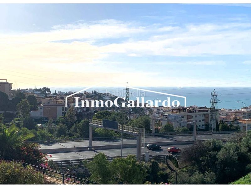 Foto 18e6b3d0-c81e-4b0e-9181-c7543847b685. Casa aparellada amb calefacció aparcament a Pinares de San Antón Málaga