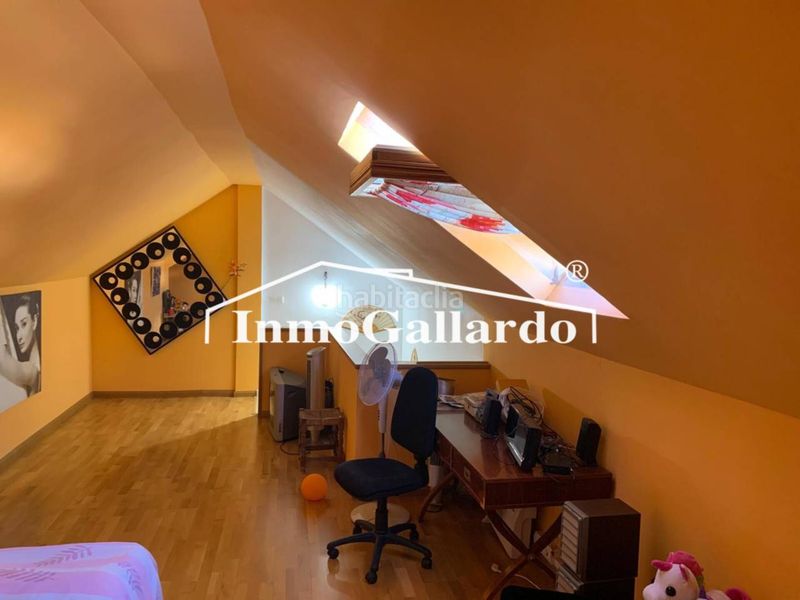 Foto 68d76858-5769-4377-8f1d-250cb860ea6d. Casa aparellada amb calefacció aparcament a Pinares de San Antón Málaga