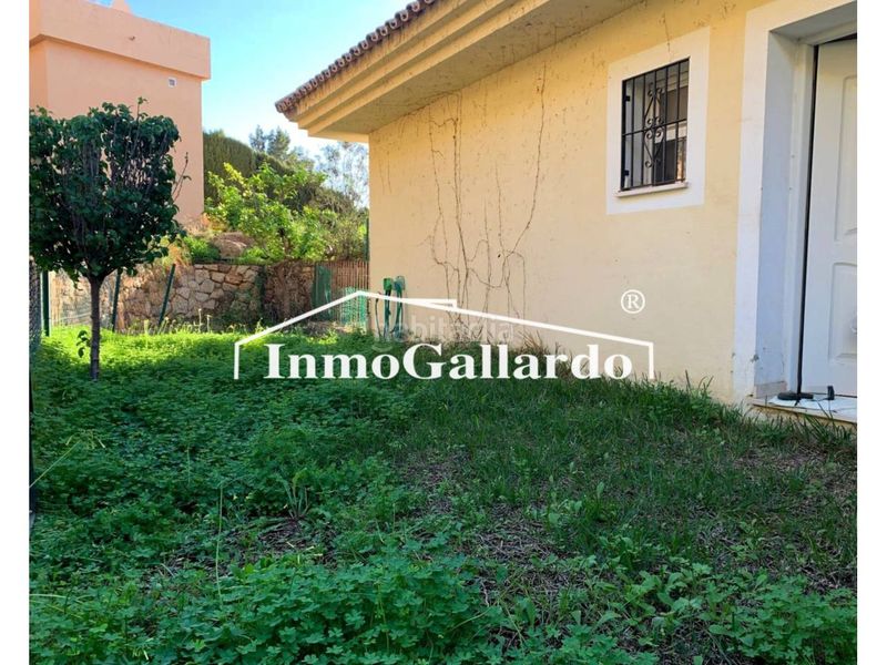 Foto a117dc91-6341-4979-9b73-c8d304fa8923. Casa aparellada amb calefacció aparcament a Pinares de San Antón Málaga