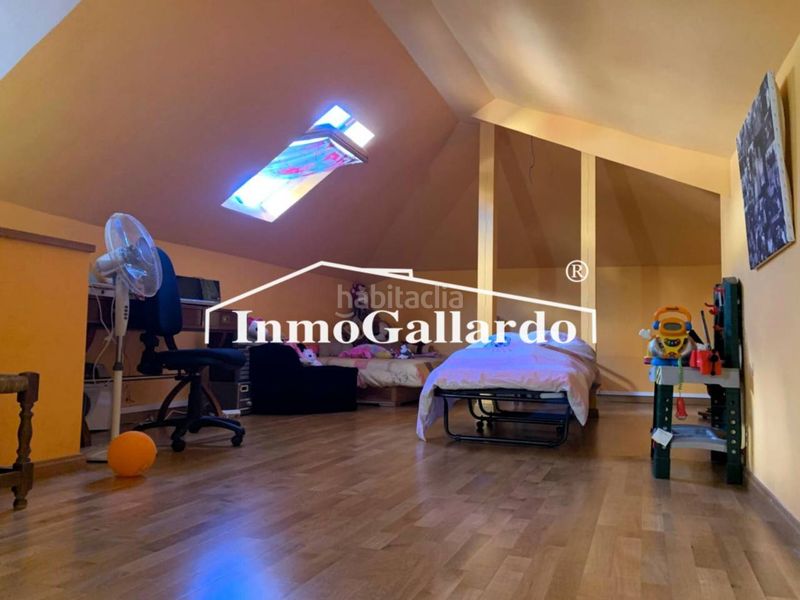 Foto f47c04e5-ca29-4946-a5a9-dccd8bce6e18. Casa aparellada amb calefacció aparcament a Pinares de San Antón Málaga