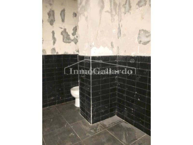 Foto 33ab2c46-04b9-49bd-89fe-8d14b8866afa. Lloguer local comercial a El Palo Málaga