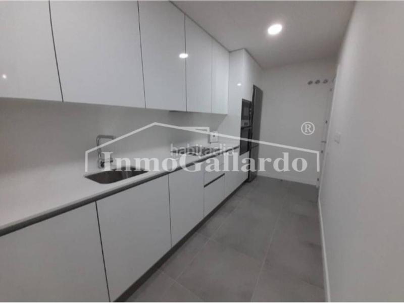 Foto 3d0c2d95-3e76-46eb-ac7c-6575ab16a926. Appartamento con piscina in Limonar Málaga