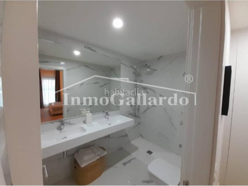Foto a40dfa13-b9e5-4fd6-82f1-4c342b145e06. Appartamento con piscina in Limonar Málaga