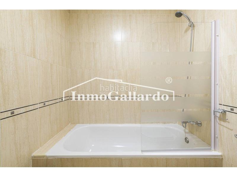 Foto 36bd0f4b-e164-4257-9db5-03c65629f58c. Pis amb aparcament a Torre de Benagalbón Rincón de la Victoria